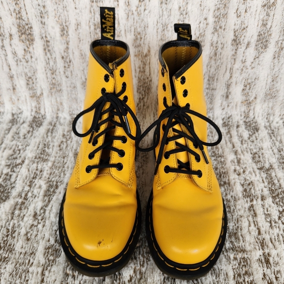 Doctor Martens "1460 Smooth Leather Lace Up Boots" Yellow | Women's Size 6 - Picture 4 of 14